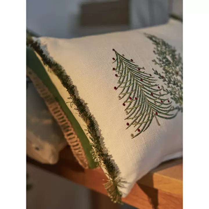 Подушка декоративная с вышивкой christmas tree из коллекции new year essential, 30х45 см