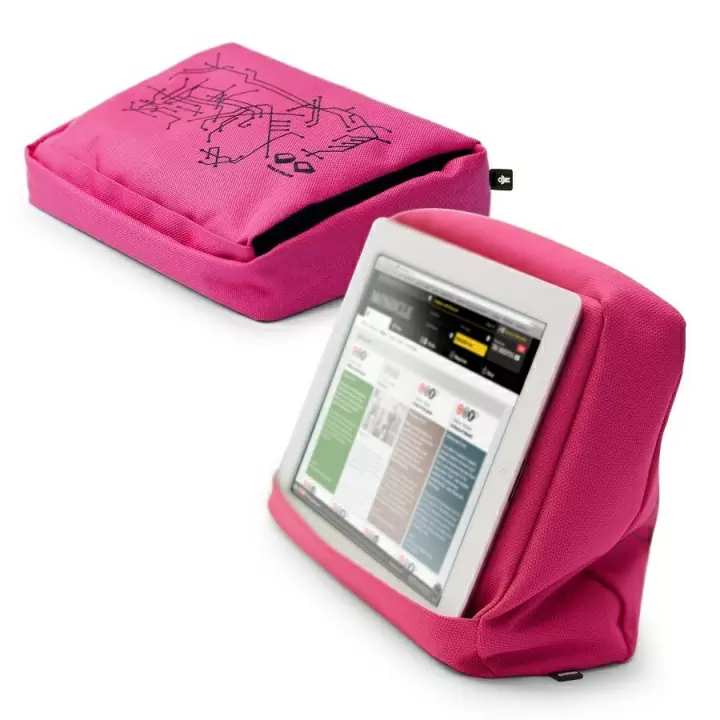 Подушка-подставка для планшета  с карманом Hitech 2