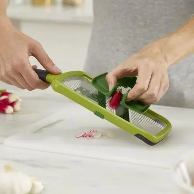 Овощерезка Joseph Joseph Multi-Grip Mandoline, ручной слайсер для овощей и фруктов с держателем и защитой лезвия