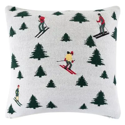 Подушка вязаная с новогодним рисунком Лыжники из коллекции new year essential, 45x45 см