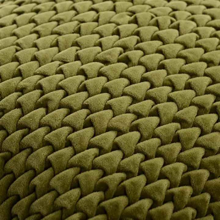 Подушка оливкового цвета Essential, 45х45 см