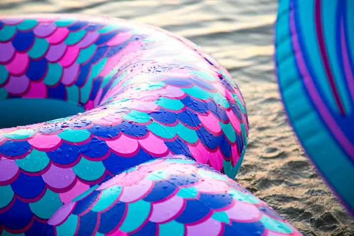 Круг надувной mermaid tail