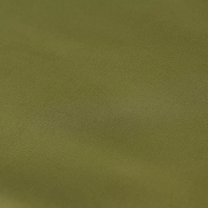 Простыня из премиального сатина оливкового цвета из коллекции essential, 240х270 см