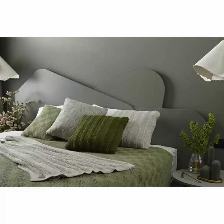 Подушка из хлопка с буклированной вязкой светло-серого цвета из коллекции essential, 50х50 см
