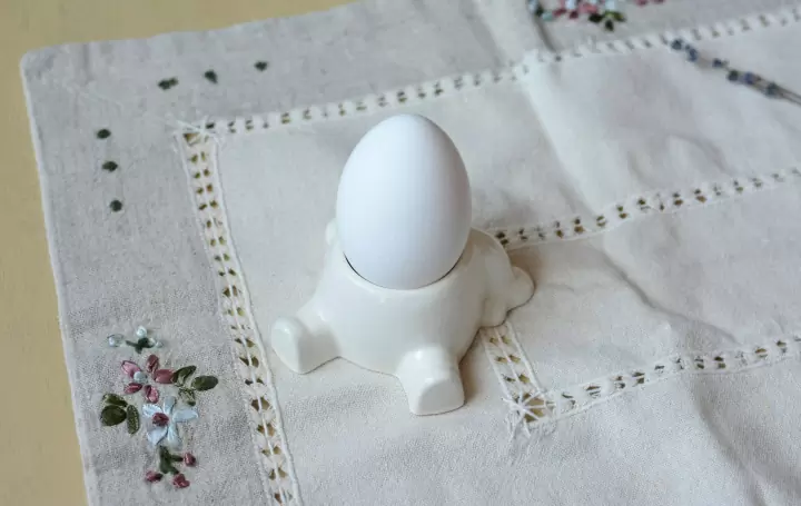 Подставка под яйцо Экочеловеки