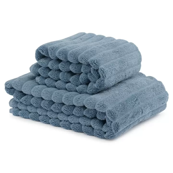 Полотенце банное Tkano Waves джинсово-синего цвета из коллекции Essential, 70х140 см