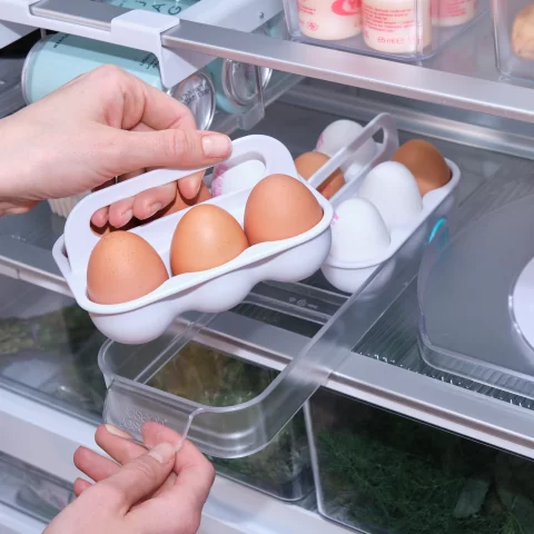 Подставка для хранения яиц в холодильник Joseph Joseph FridgeStore