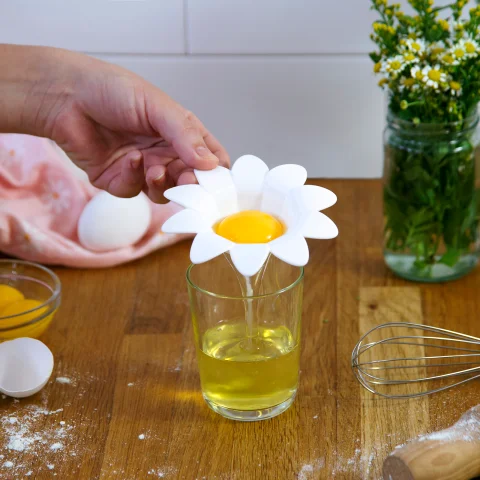Отделитель желтка и белка Peleg Design Daisy