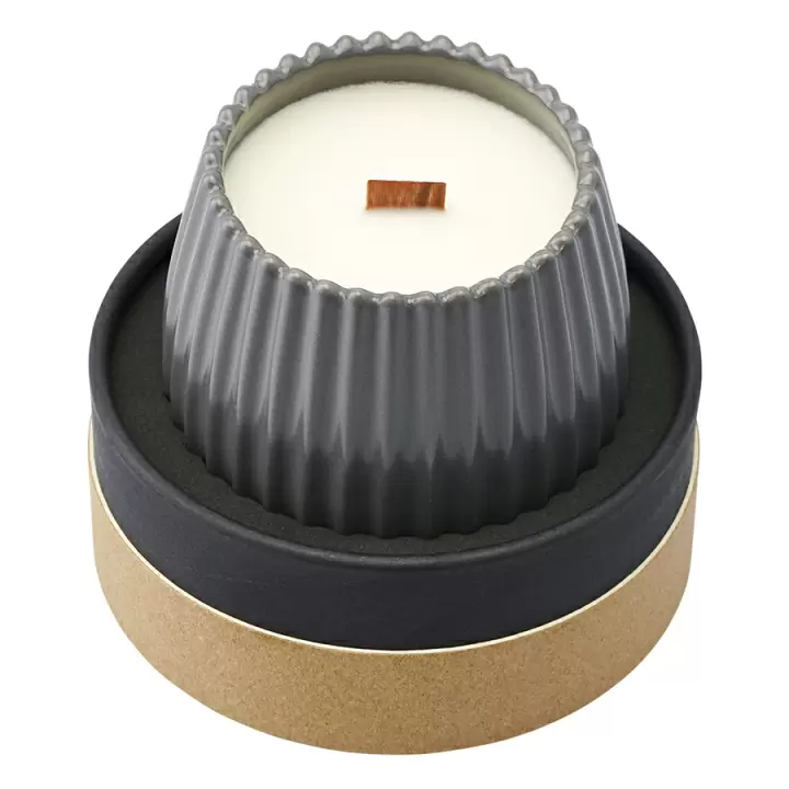 Свеча ароматическая с деревянным фитилём vetiver & black cypress из коллекции edge, серый, 60 ч