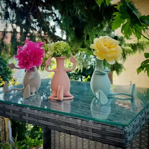 Ваза для цветов Peleg Design Florino, светло-серая — оригинальная декоративная ваза для дома, офиса и подарка