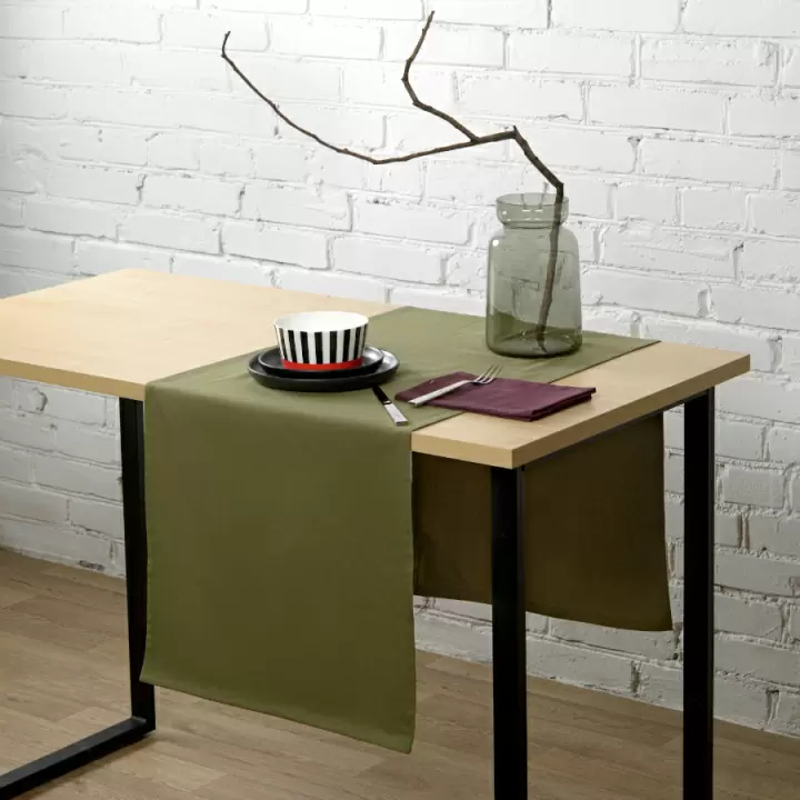 Дорожка на стол из хлопка оливкового цвета из коллекции essential, 45х150 см