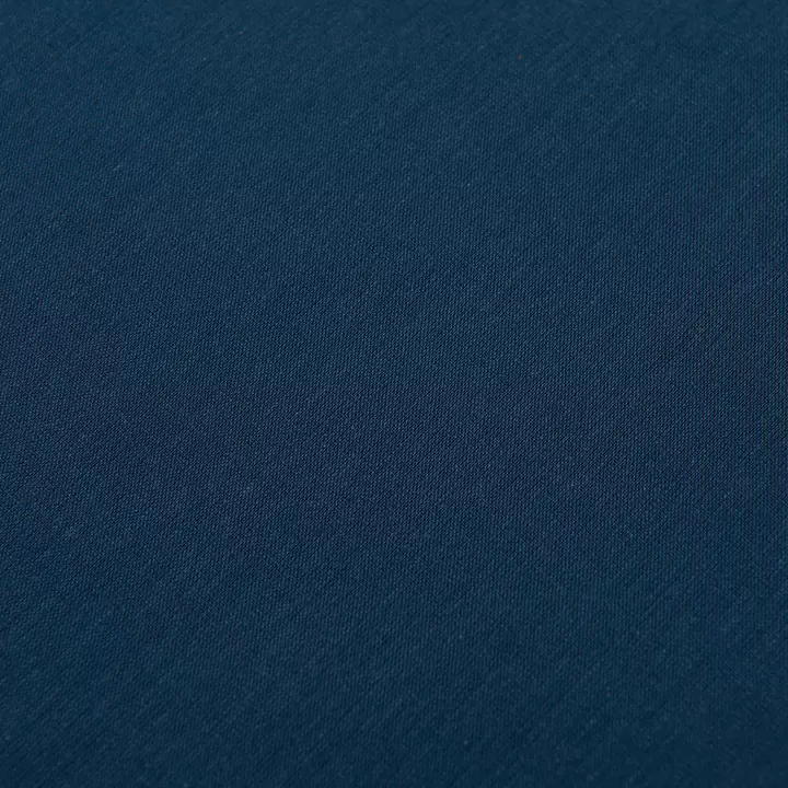 Простыня темно-синего цвета с контрастным кантом из коллекции essential, 240х270 см