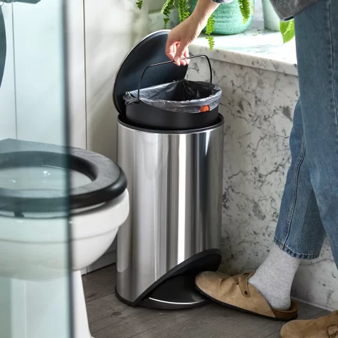 Мусорное ведро с педалью Joseph Joseph Arc 10 л, стальное