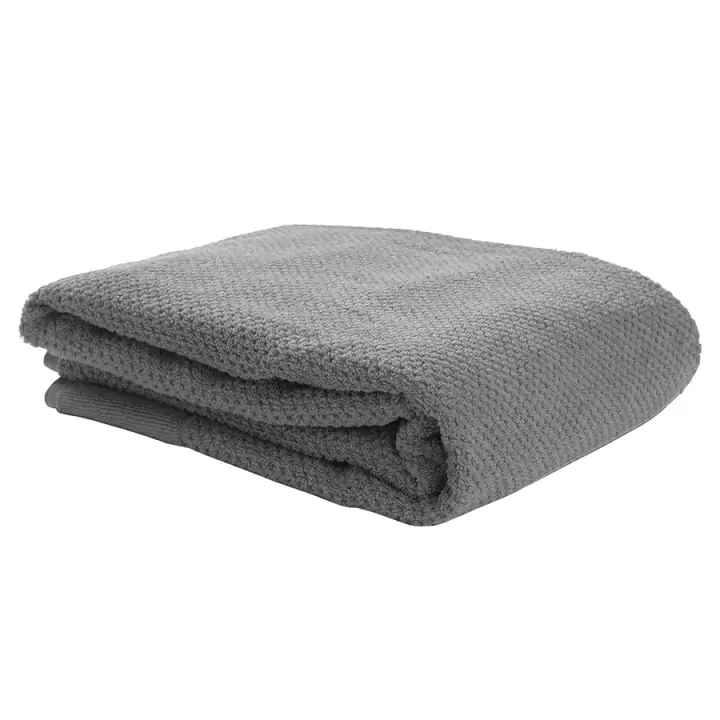 Полотенце банное фактурное серого цвета из коллекции essential