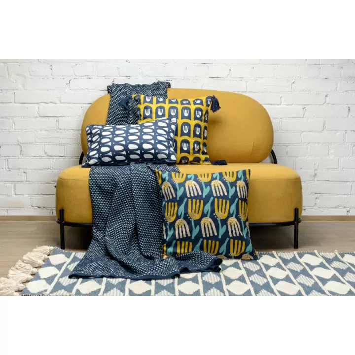 Чехол на подушку с принтом twirl темно-синего цвета из коллекции cuts&pieces, 30х50 см