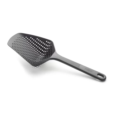 Большая ложка-дуршлаг Joseph Joseph Scoop Plus