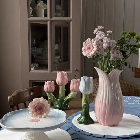 Ваза petal нежно-розового цвета из коллекции blossom, 26 см
