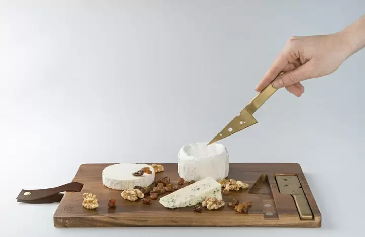 Доска для нарезки сыра + 2 ножа Doiy Cheeseporn
