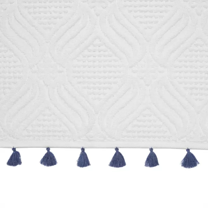 Полотенце банное белое, с кисточками темно-синего цвета из коллекции essential, 70х140 см