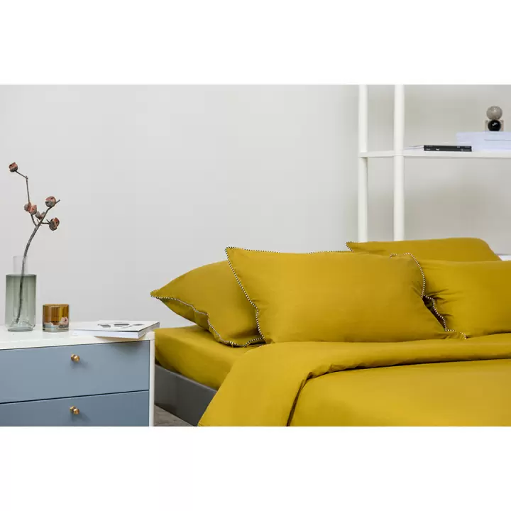 Комплект постельного белья оливкового цвета с контрастным кантом из коллекции essential, 200х220 см