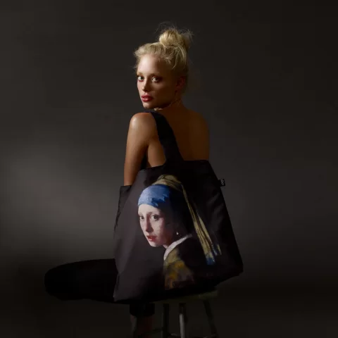 Складная сумка LOQI JOHANNES VERMEER Girl with a Pearl Earring Neon