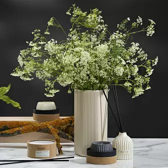 Свеча ароматическая green tea & pear blossom из коллекции edge, серый