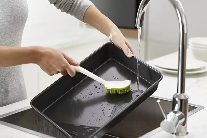 Щетка с ручкой и щетка для посуды CleanTech зеленая