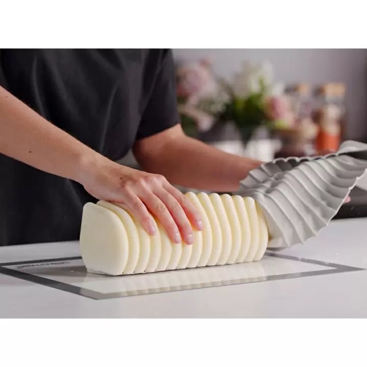 Форма для приготовления пирожных Silikomart Corallo 24,5х9 см силиконовая