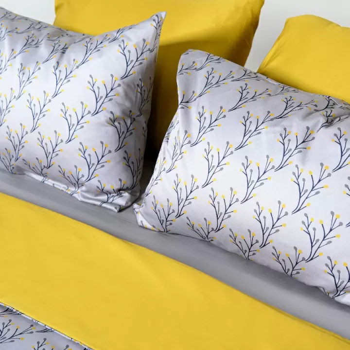 Комплект постельного белья двуспальный из сатина горчичного цвета с принтом "Соцветие"