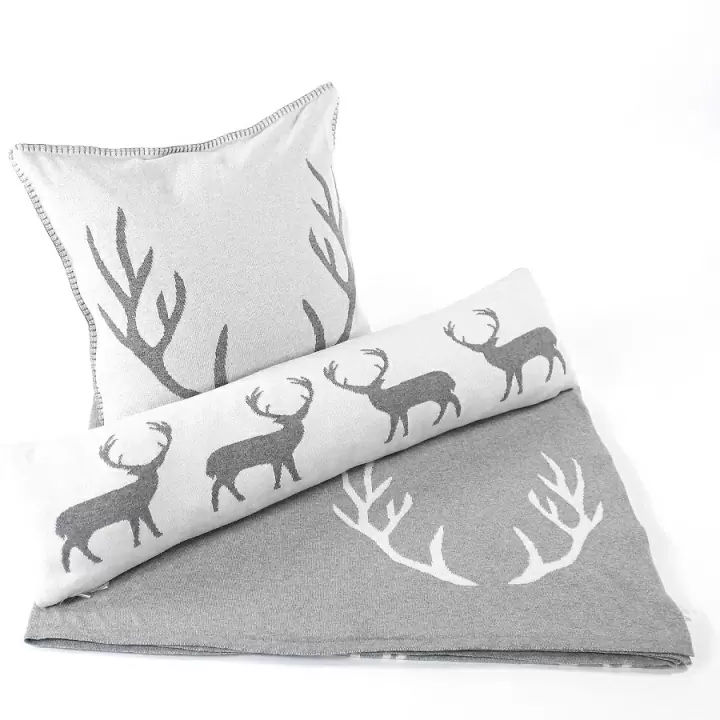 Подушка-валик с орнаментом deer, 20х80 см