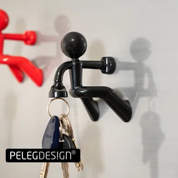 Магнитный держатель для ключей Peleg Design Key Pete, черный