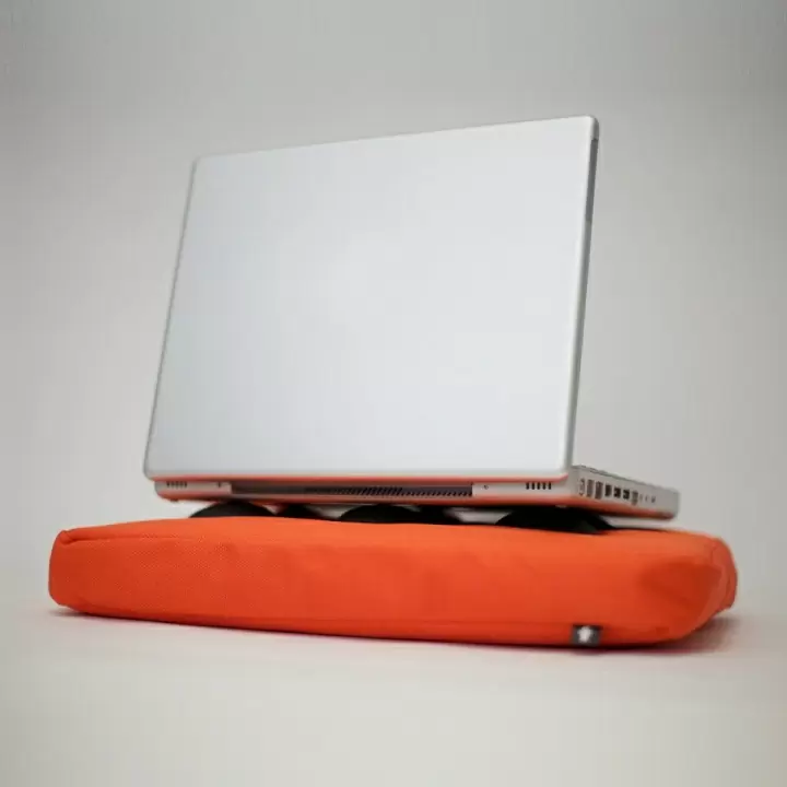 Подушка-подставка для ноутбука