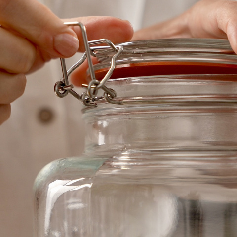 Диспенсер для напитков с подставкой maison jar, 5 л