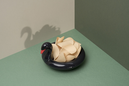 Миска сервировочная керамическая floatie black swan